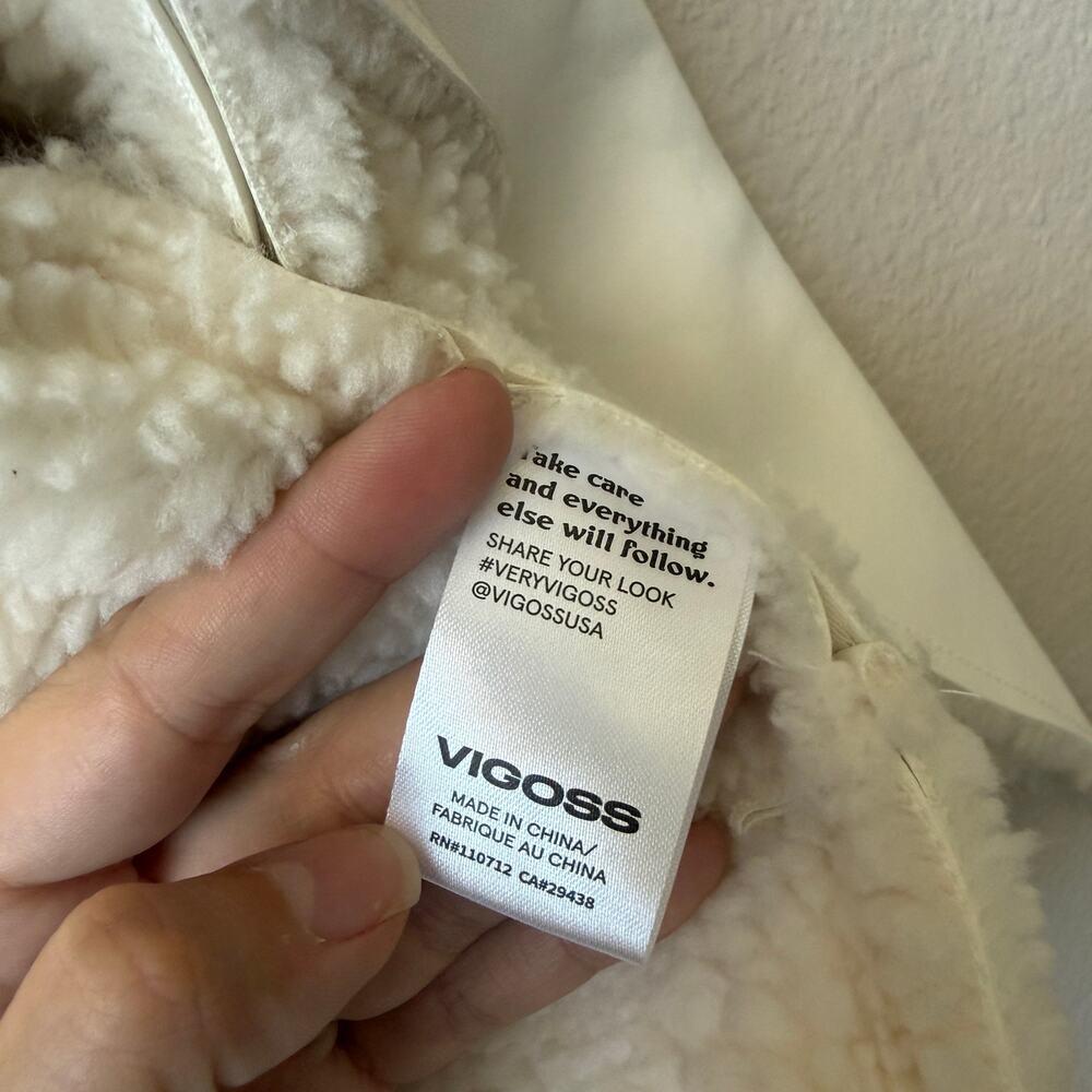 Vigoss Y2K White Vegan Leather Sherpa Moto Jacket Size L - Picture 6 of 7